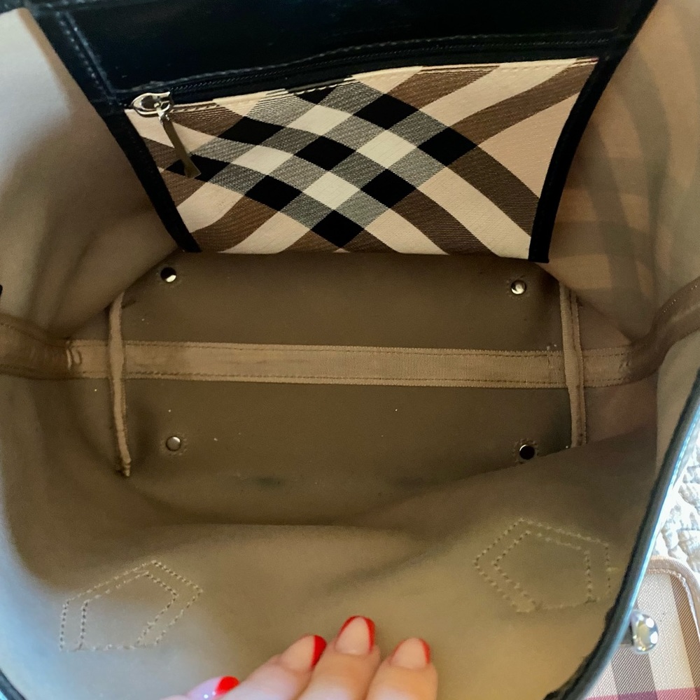 Burberry Beige Nova Check Tote with Black Trim and Red Accents - Picture 4 of 13